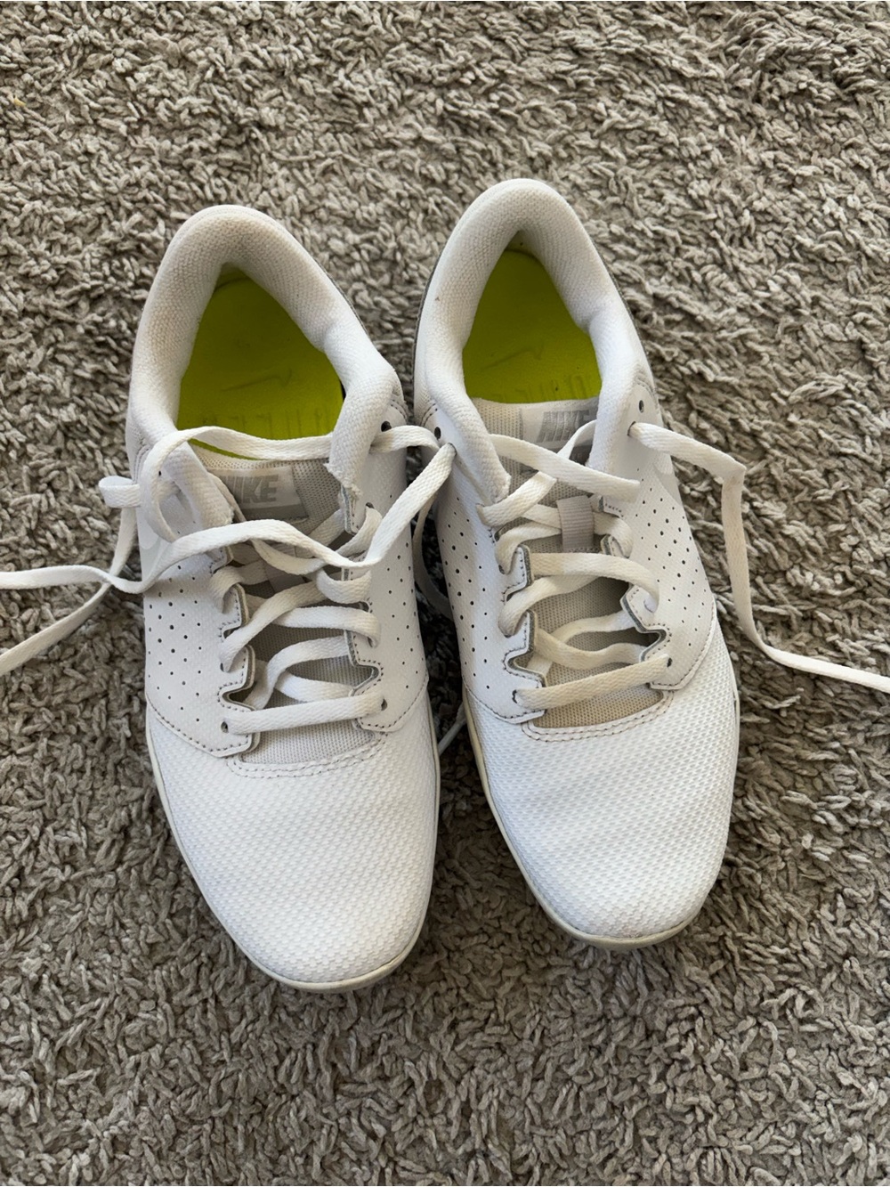 Nike cheer shoes size 5
